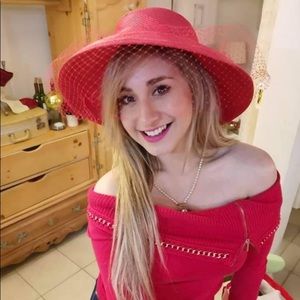 Meet your Posher, Yessica